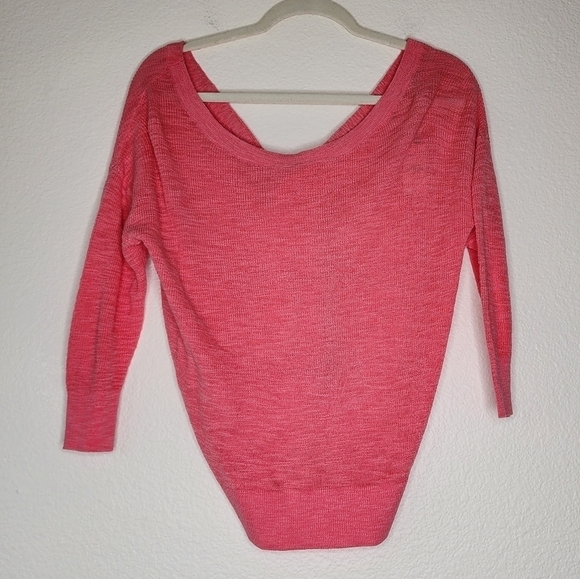Express Bright Pink Coral Cropped Sweater  XS NWT - Picture 3 of 6
